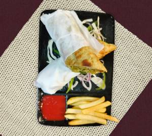 Veg Kathi Roll (1 Pcs)