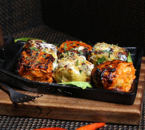 Tandoori Momos