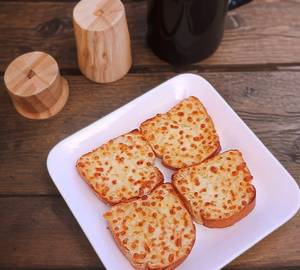 4 Pcs Cheese Garlic Bread