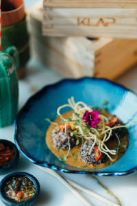 Wild Quinoa, Chicken, Burmese Khow Suey (4 Pcs)