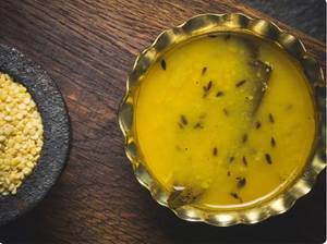 Bengali Dal With Green Peas In 500 Ml