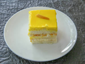 Nondairy Fancy Mango Cake (500 gms)
