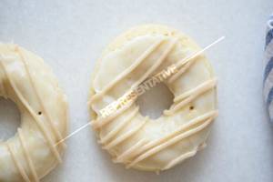 White Chocolate Donut 2 pcs