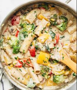 Pasta Vegetables In Cheezy Alfredo  Sauce