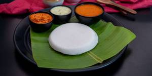 Plain Tatte Idli.