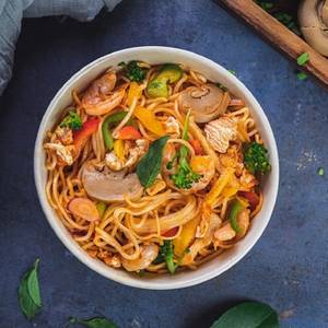 Ba Mee (thai Styled Noodles Non-veg)