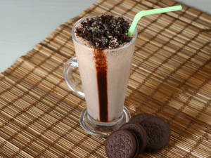 Oreo Milk Shake (300 ml)