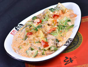 Chicken In Creamy Garlic Sauce