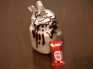 Kitkat Milkshake