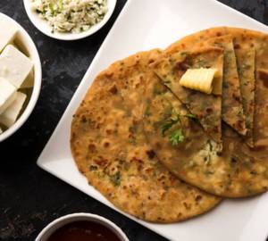 Paneer Paratha With Curd