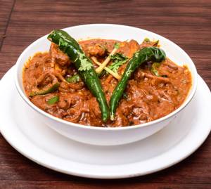 Kacha Mirchi Chicken Masala