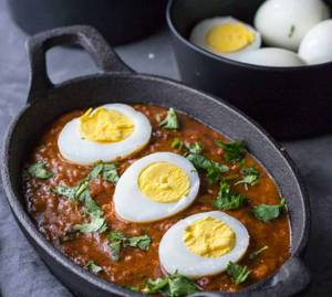 Egg Curry Dana