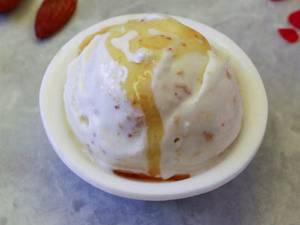 Anjeer Honey Scoop