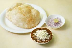 Cheese Curry Bhatura