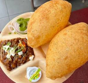 Paneer Chole Bhature