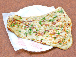 Butter Naan (1 Pc)