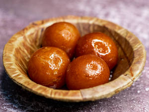 Gulab Jamun (2 Pcs)