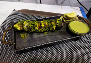 Paneer Hariyali Tikka (8 Pcs)