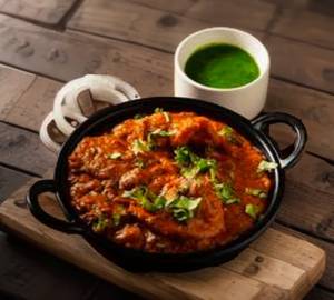 Butter chicken quarter 4 roti salad chutney thali