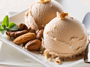 Roasted Almond Ice cream (80 gms) 