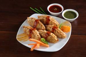 Chicken Fried Momo (10 Pcs)