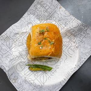 Regular Vada Pav
