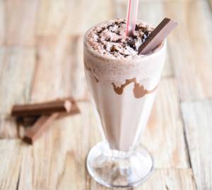 Chocolate Kitkat Milkshake [300 ml]