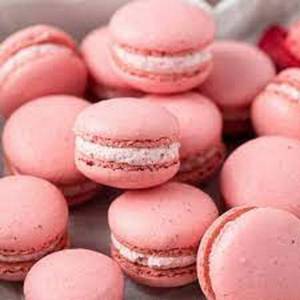 Strawberry Macaroon