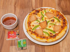 10" Medium Chicken Salami Pizza