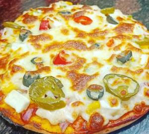 Spicy Hawaiian Pizza