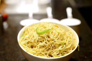 Veg Hakka Noodles