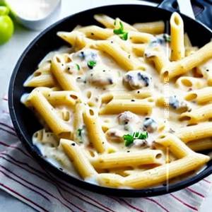 Cheesy Creamy White Sauce Pasta Chicken