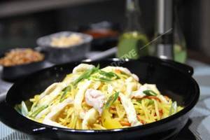 Chicken Hakka Noodles 