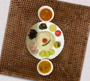 Veg  Thali