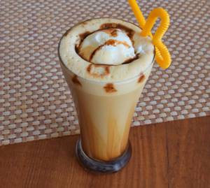 Cold Coffee With Vanilla Ice Cream