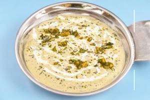 Paneer Methi Malai (White Gravy)
