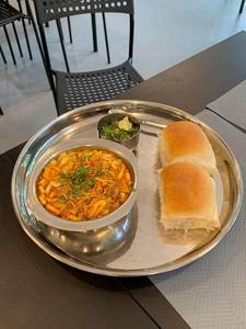 Misal Pav