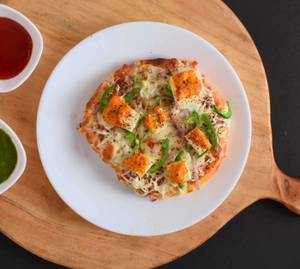 Paneer Tikka Cheese Pizza