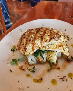 Pollo Con Spinaci Mascarpone (chargrilled Chicken)