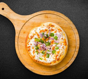 Onion And Capsicum Pizza