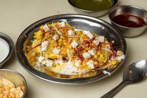 Aloo Laccha Tokri Chaat