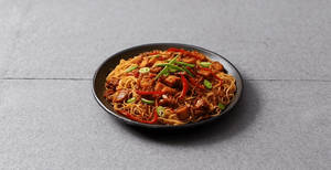 Schezwan Noodles - Chicken