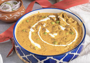 Mushroom Peas Curry