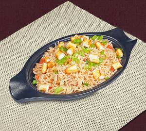 Veg Paneer Fried Rice [in 650 Ml Bowl]