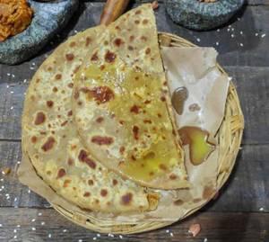 Tandoori Aloo Pyaaj Paratha 