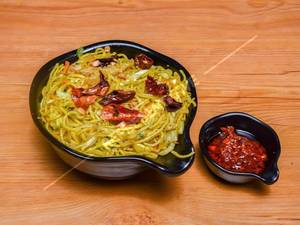 Chicken singapore noodles
