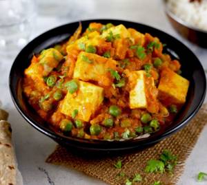Matar paneer