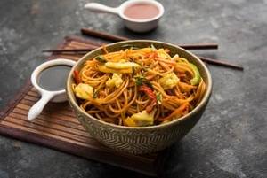 Egg Schezwan Noodles