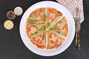 7 Onion Capsicum Pizza              