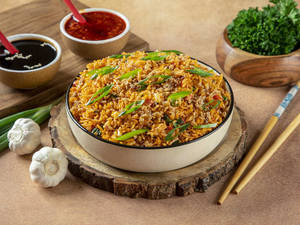 Veg Burnt Garlic Fried Rice
